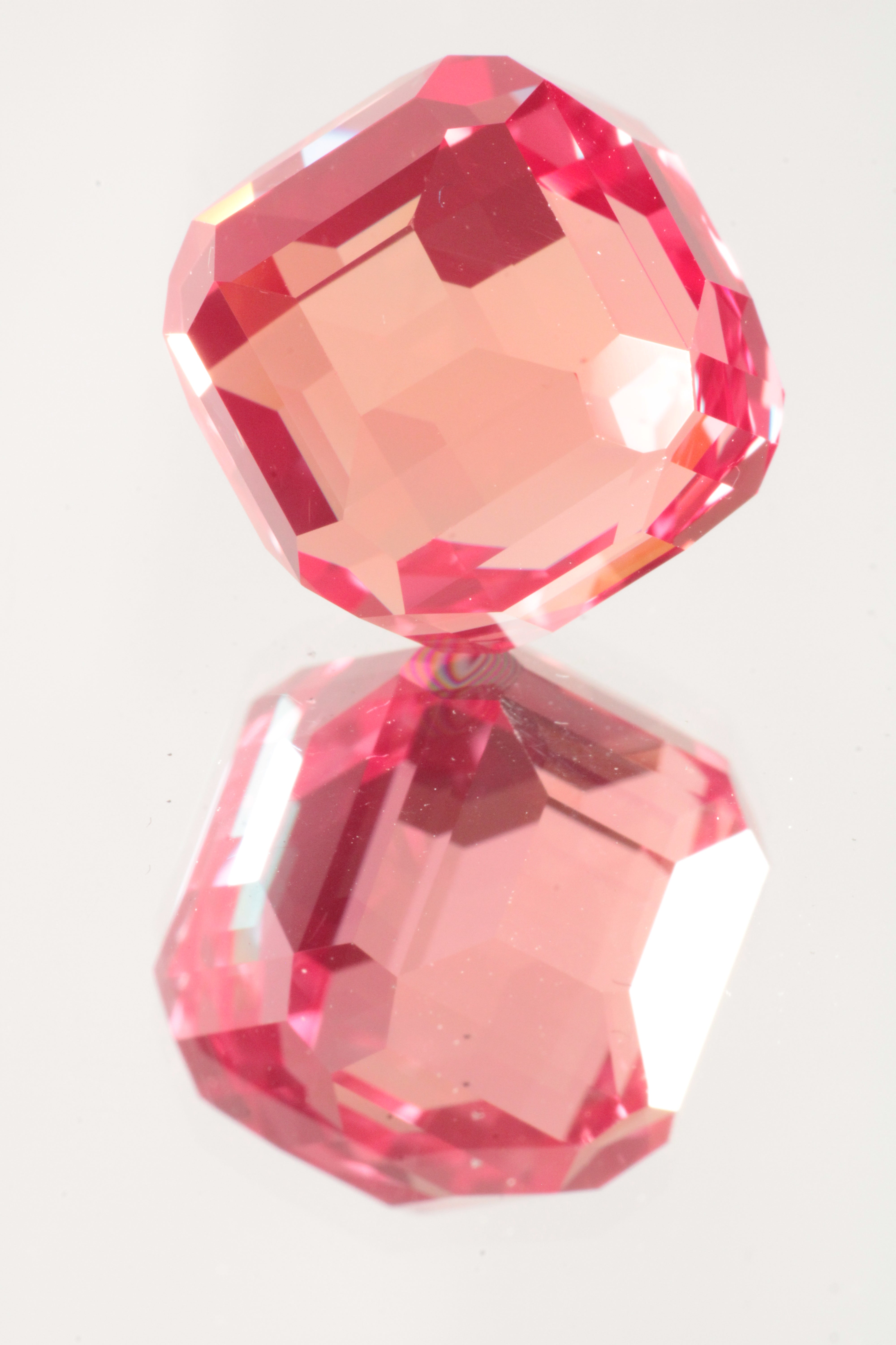 Alexandrite HyperCube Cut 31.5ct – Gems Of Science