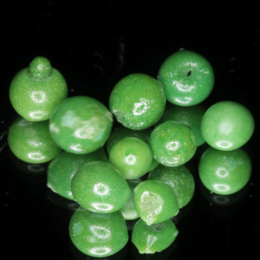 Green Sapphire "Peas" grown by famed youtuber styropyro